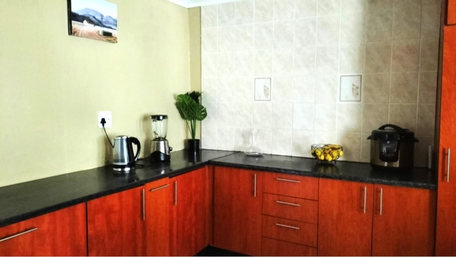 To Let 3 Bedroom Property for Rent in Haven Hills Eastern Cape